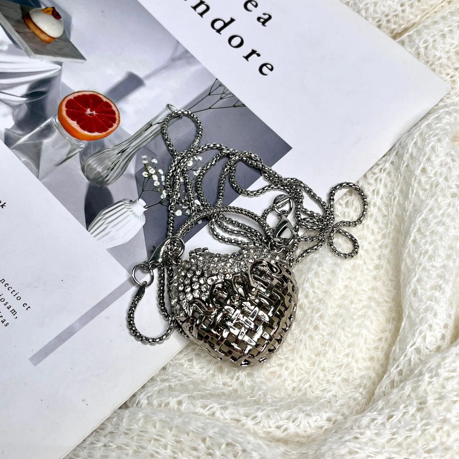 Women Bags Daily Use - Designer Hollowed Out Heart- Haped Dinner